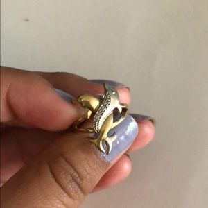 Brand new interlinking dolphins 10k gold ring